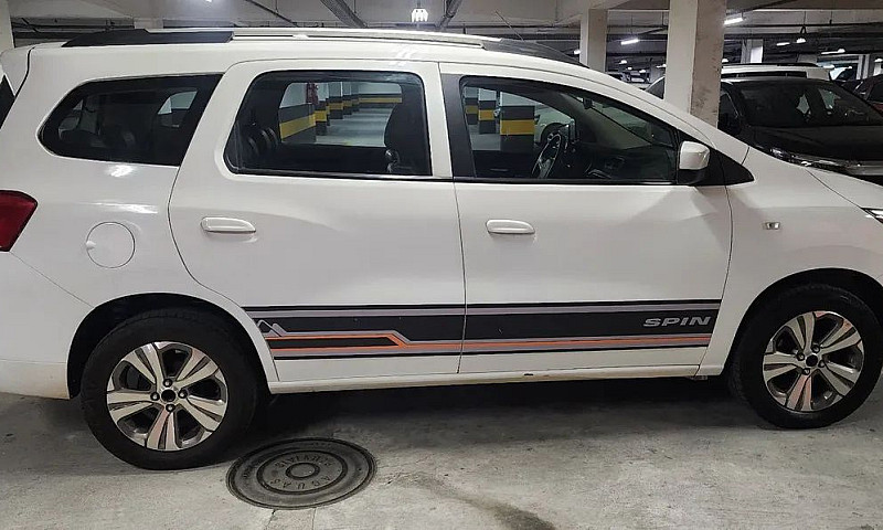 Chevrolet Spin Premi...