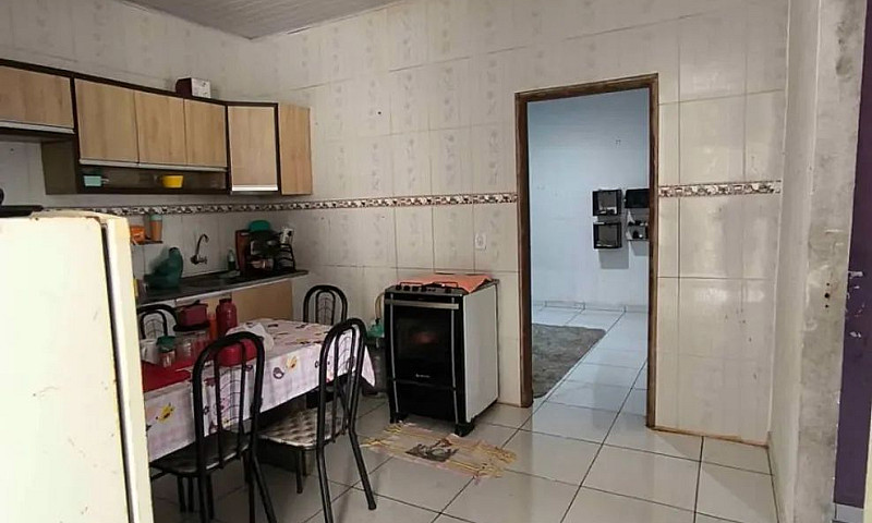 Lv* Vende-Se Casa Em...
