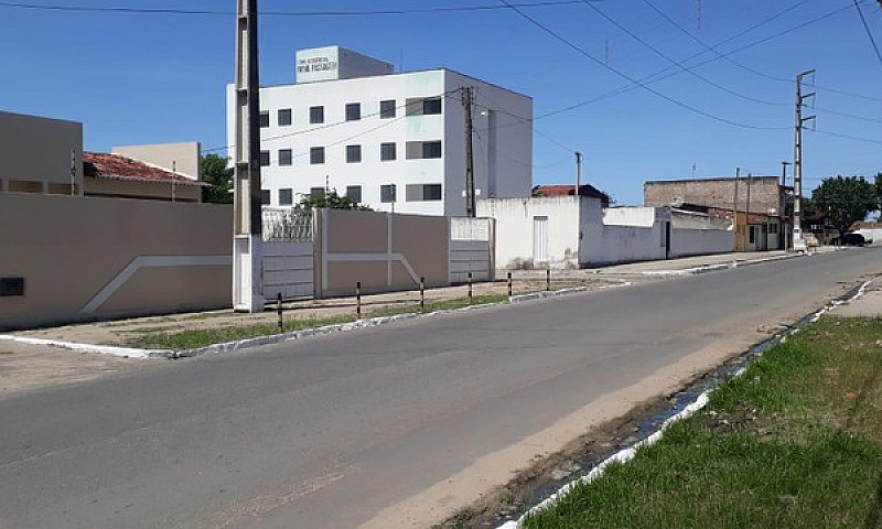 Casa Com 3 Dormitóri...