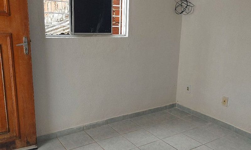 Aluga-Se Apartamento...