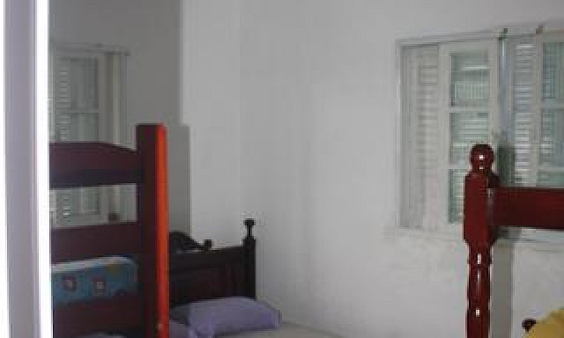 Aluga-Se Apartamento...