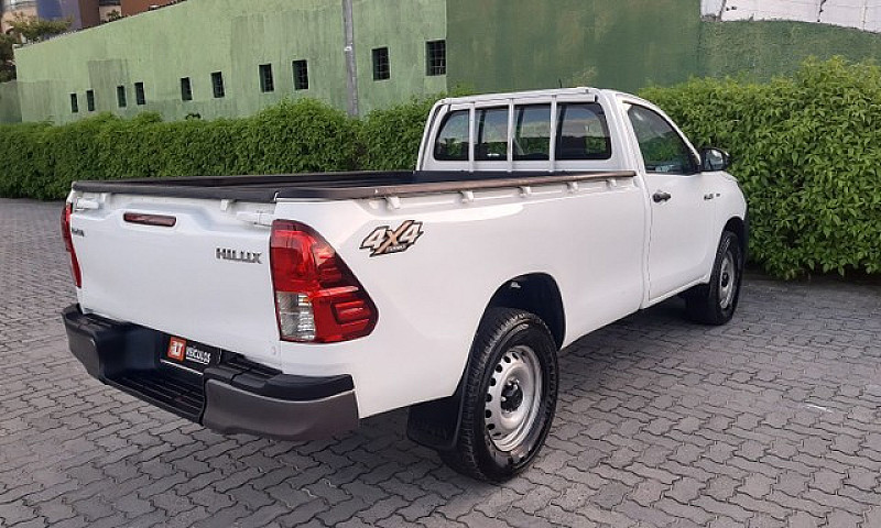 Hilux Cs Cabine Simp...