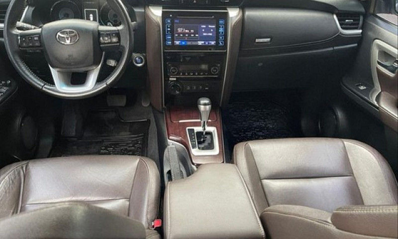 Toyota Hilux Sw4 Srx...