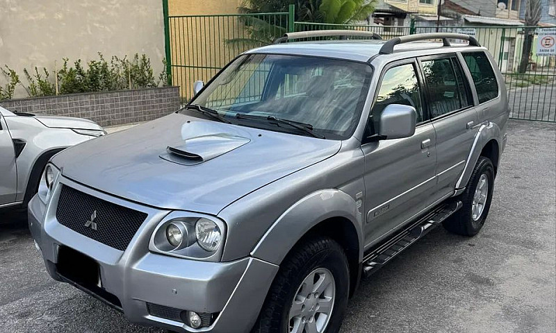 Mitsubishi Pajero Sp...