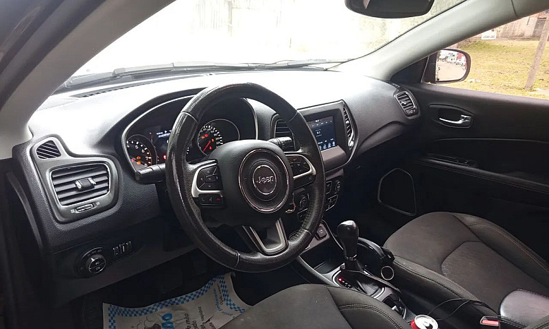 Jeep Compass Sport 2...