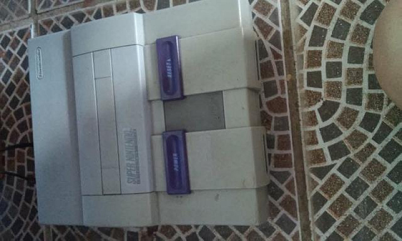 Super Nintendo Com S...