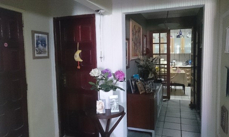 Aluga-Se Casa Mobili...