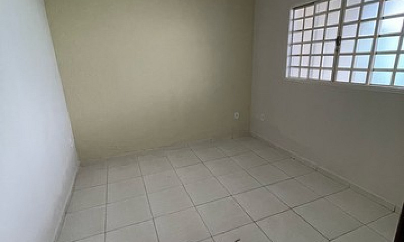 Alugo Casa 2 Quartos...