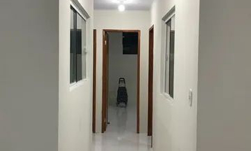 Alugo Casa Novinha 3...