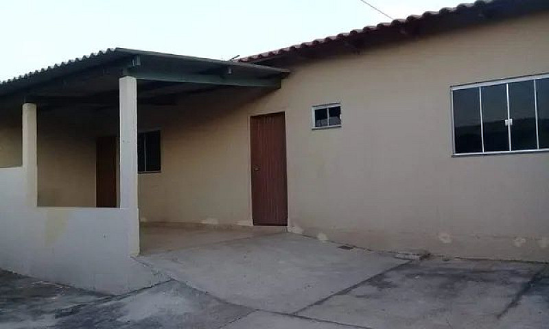 Casa Com Barracão 32...