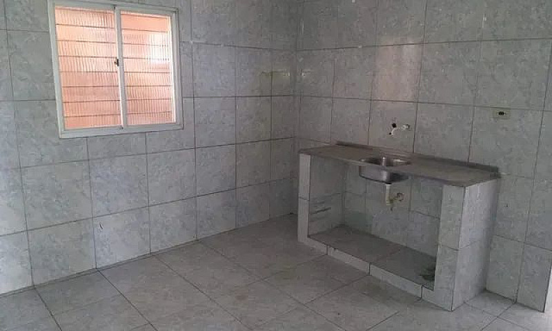 Alugo Casa...