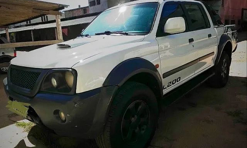 L200 Outdoor Muito C...