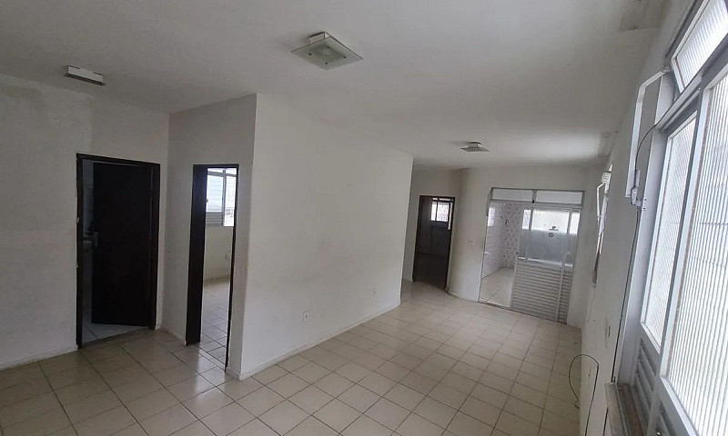 Casa Espaçosa Com 4/...