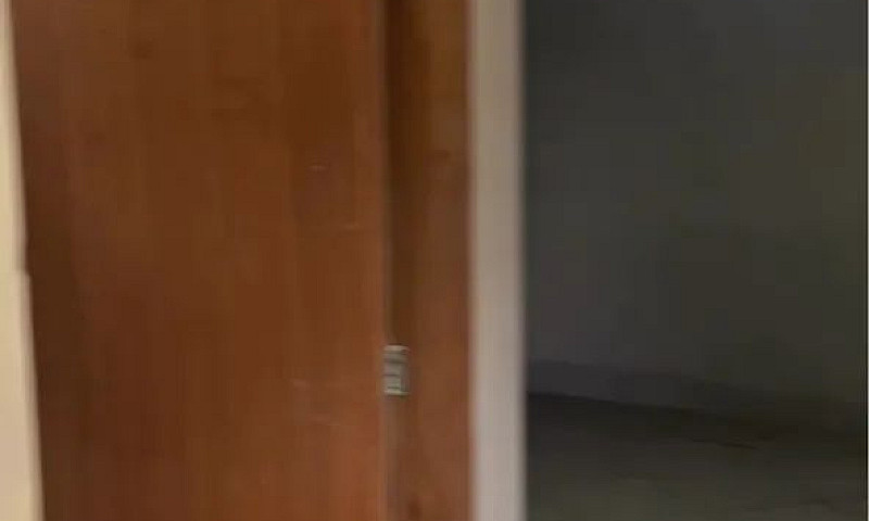 Alugo Casa Próximo À...
