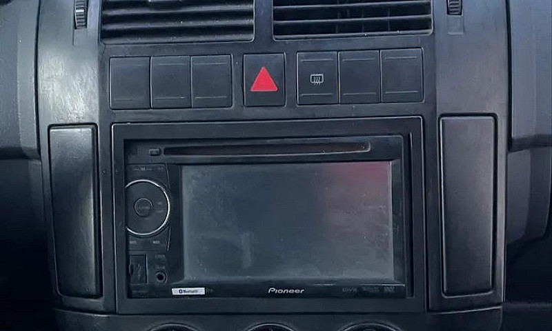 Volkswagen Polo Seda...