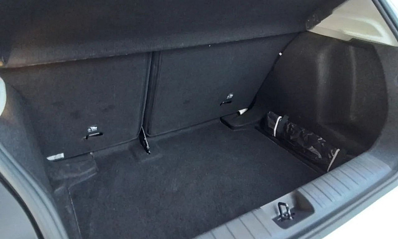 Chevrolet Onix Hatch...