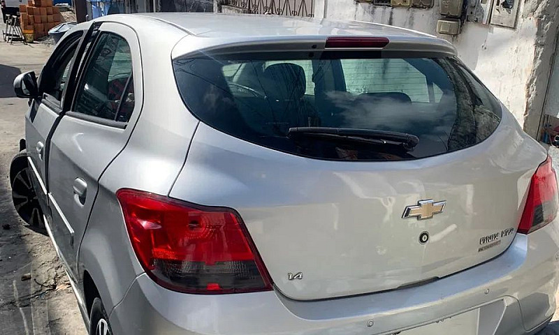 Chevrolet Onix Hatch...