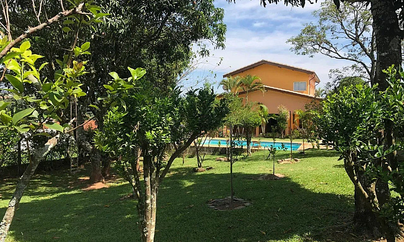 Casa De Condomínio P...