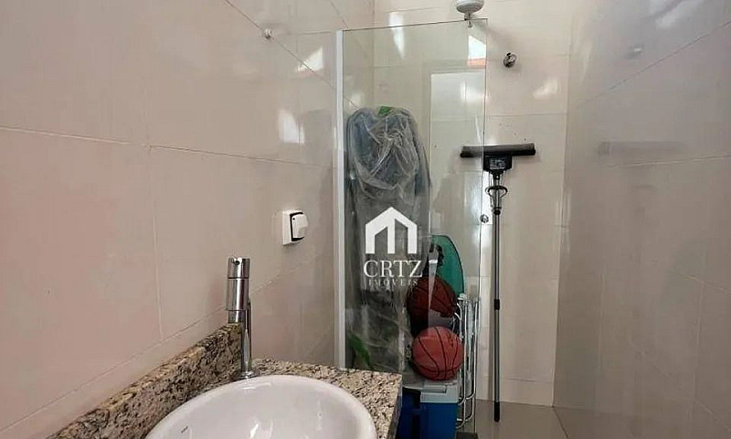 Casa Com 3 Dormitóri...