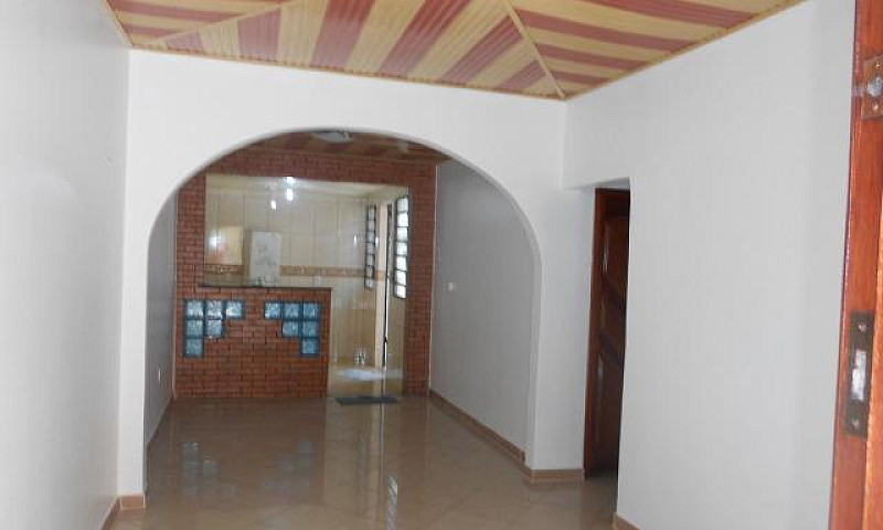Casa De Vila Constan...