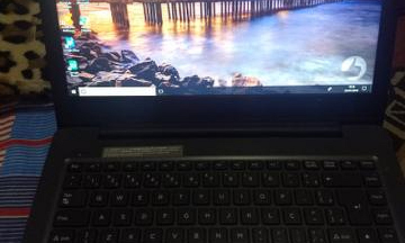 Notebook Positivo...