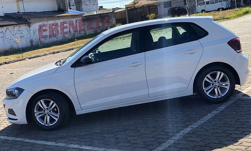 Volkswagen Polo Mpi...