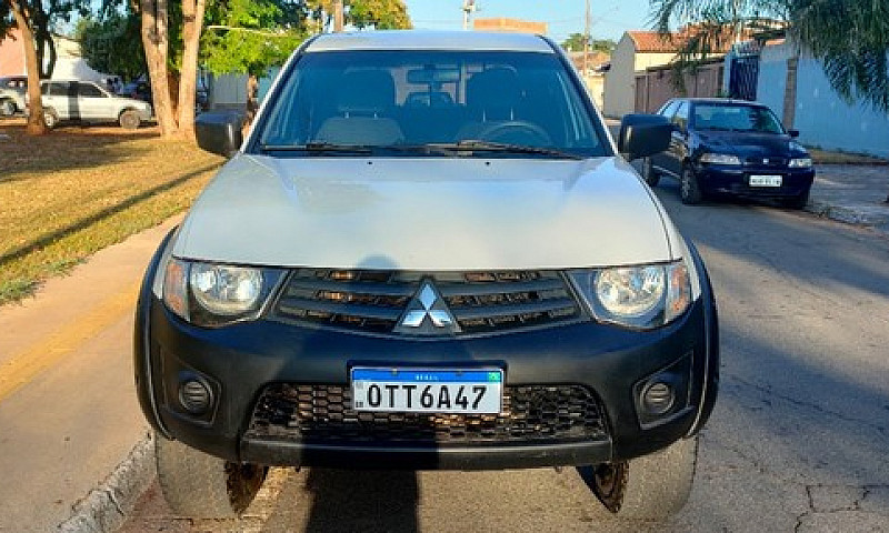 L200 Triton 3.2 Gl D...