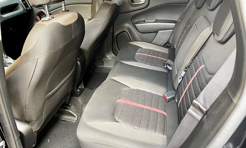 Fiat Toro Freedom 2....