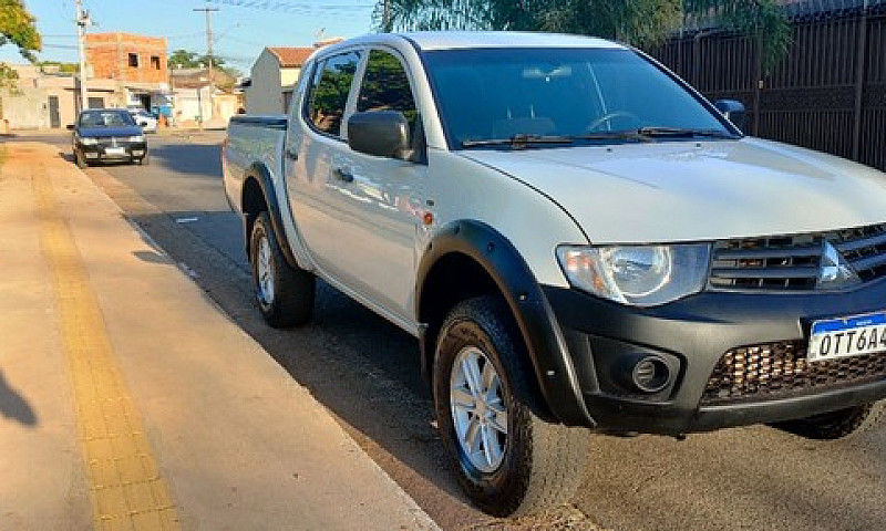 L200 Triton 3.2 Gl D...