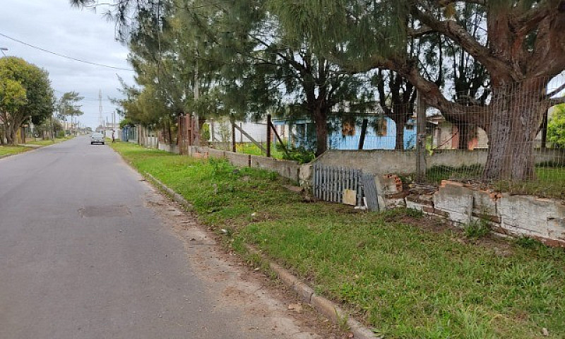 Praia-Casa De Alvena...