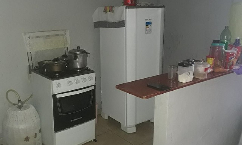 Casa, 4 Barracões, R...