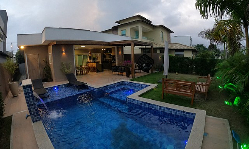Casa De Condomínio P...