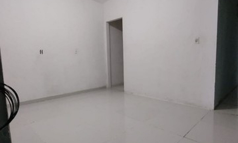 Alugo Casa Em Vila...