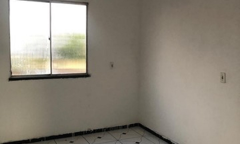 Alugo Um Apartamento...