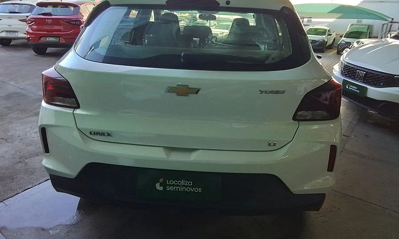 Chevrolet Onix Hatch...
