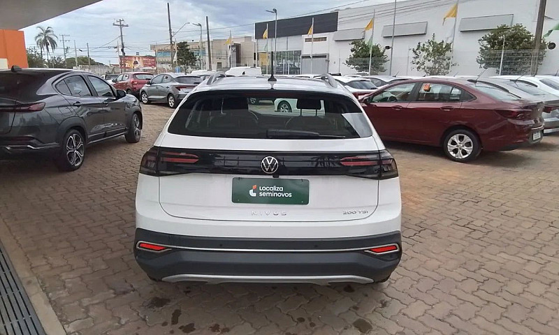 Volkswagen Nivus Hig...
