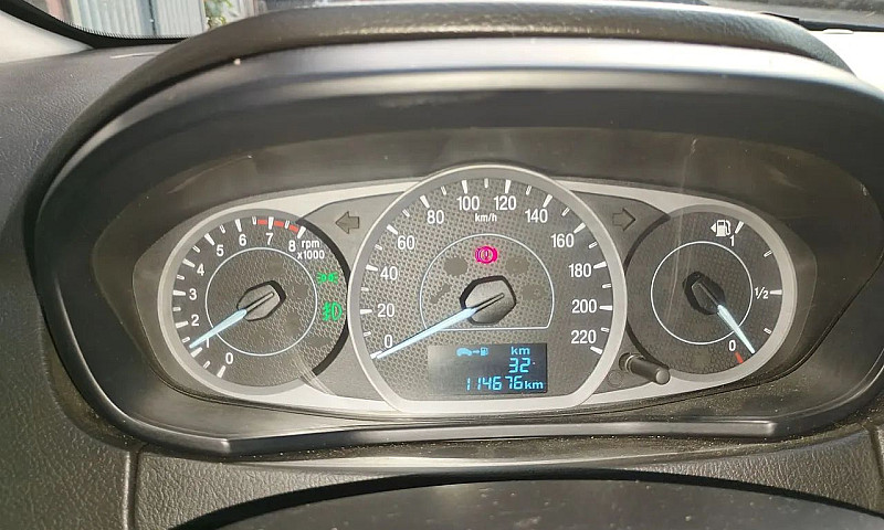 Ford Ka+ Sedan 1.0 T...