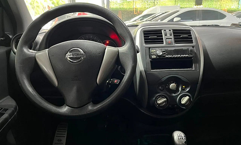 Nissan March S 1.0 1...