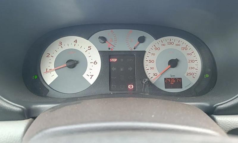 Renault Clio Sed. Ex...
