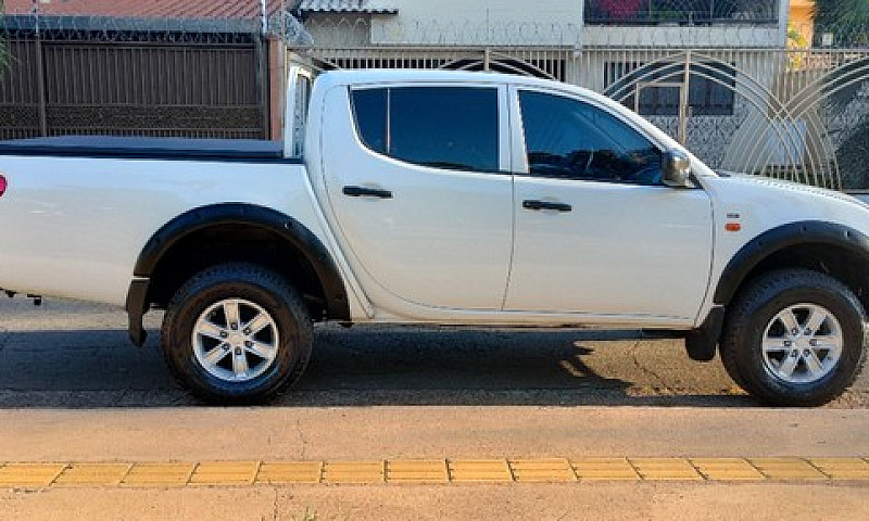 L200 Triton 3.2 Gl D...