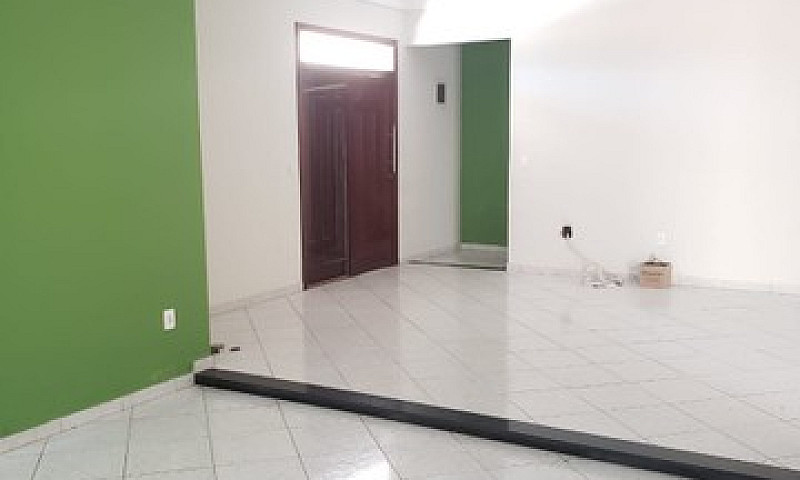 Casa Com 4/ Suítes E...