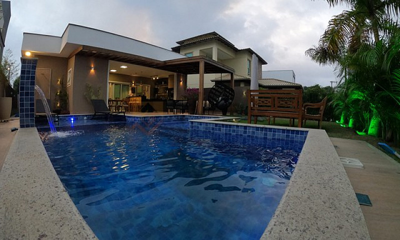 Casa De Condomínio P...
