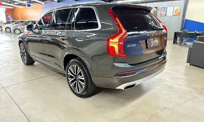 Volvo Xc90 Momentum ...