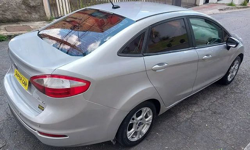 Ford / New Fiesta Se...