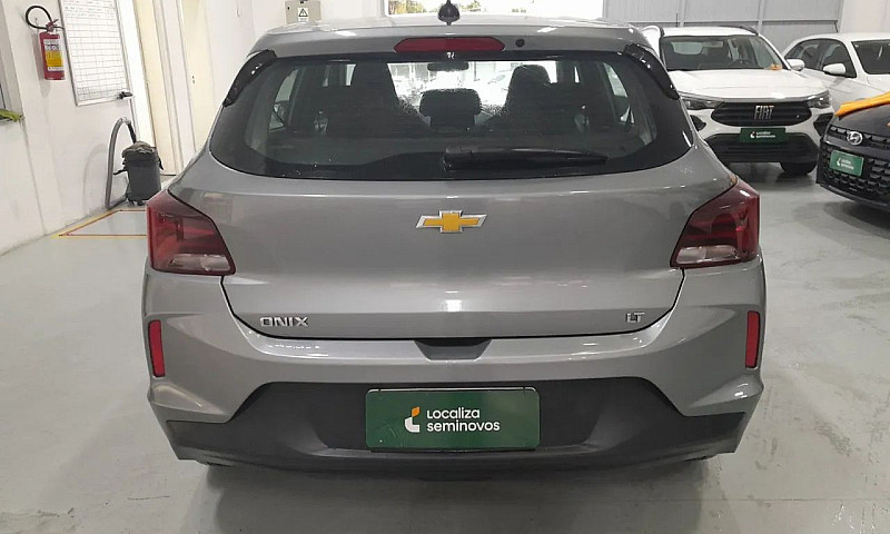 Chevrolet Onix 2024 ...
