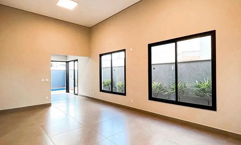Linda Casa Condomíni...