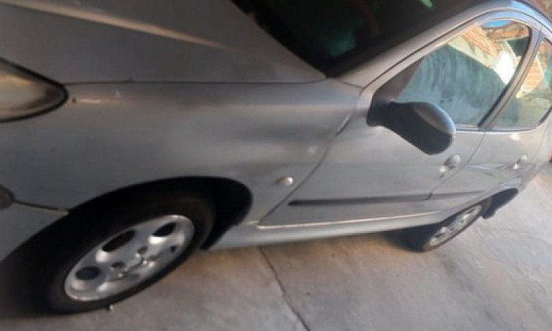 Carro Peugeot 206 . ...