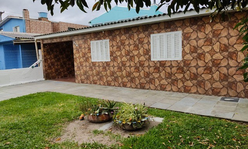 Praia-Casa De Alvena...