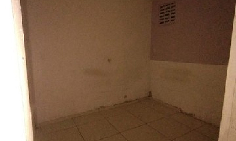 Alugo Casa Em Vila...