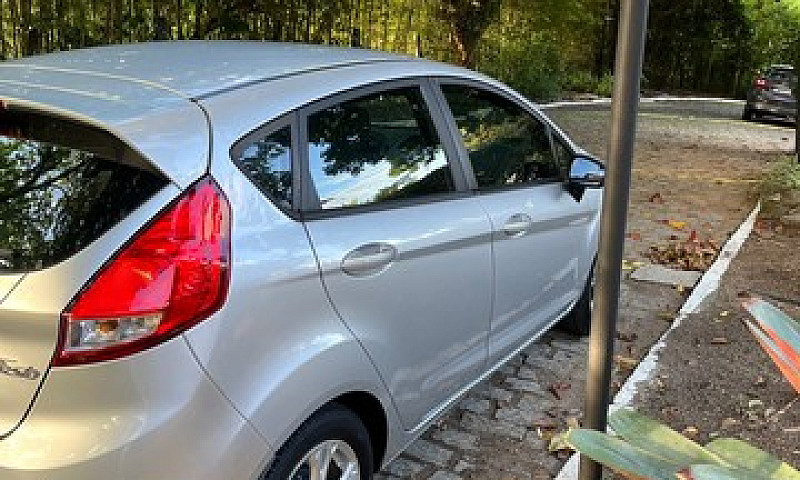 New Fiesta Ha Se 1.6...